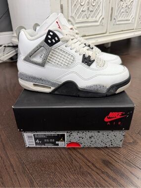 Jordan 4 Kids' Sneakers - size 4Y